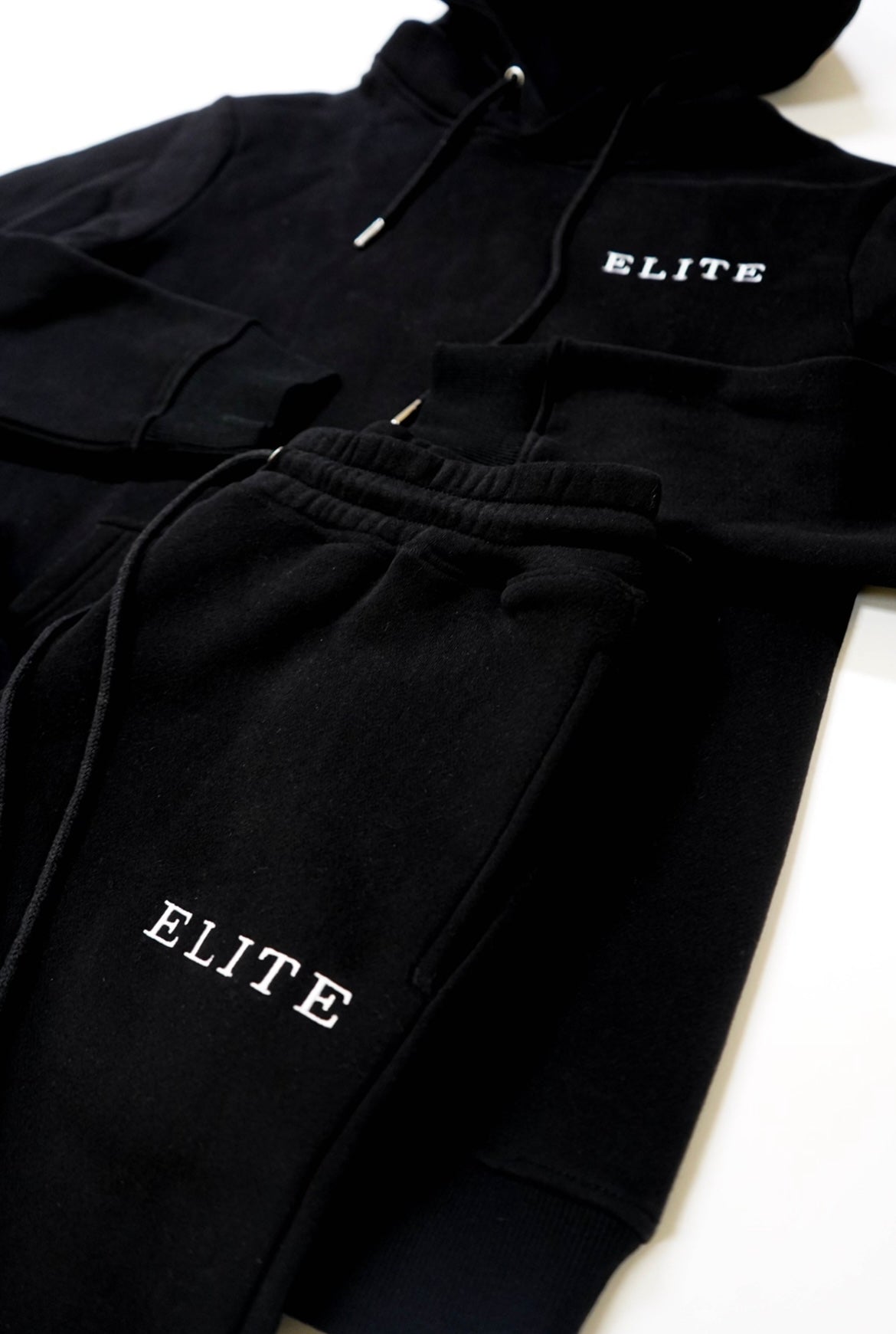 ELITE SWEATSUIT